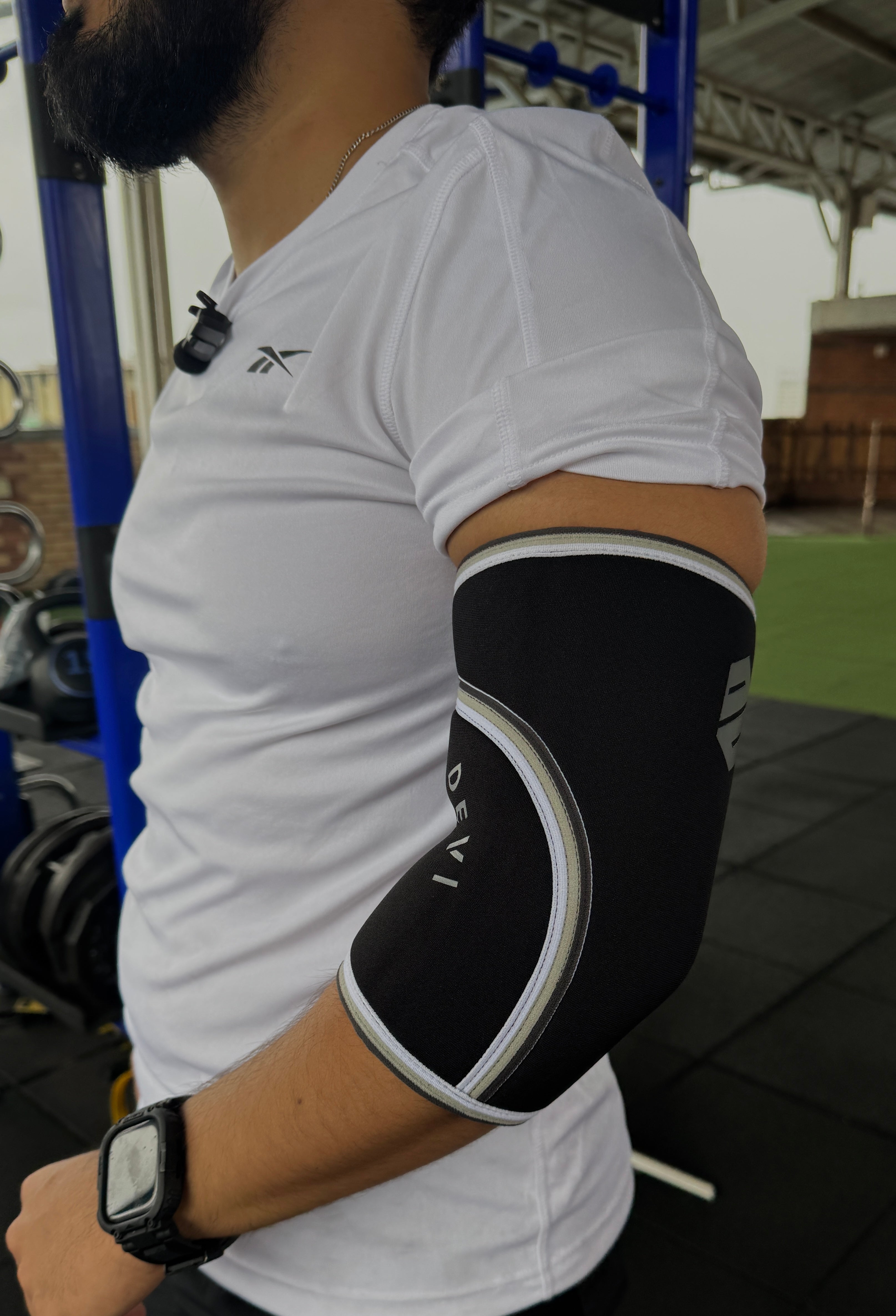 CODERAS NEOPRENO PARA GYM- NEGRO