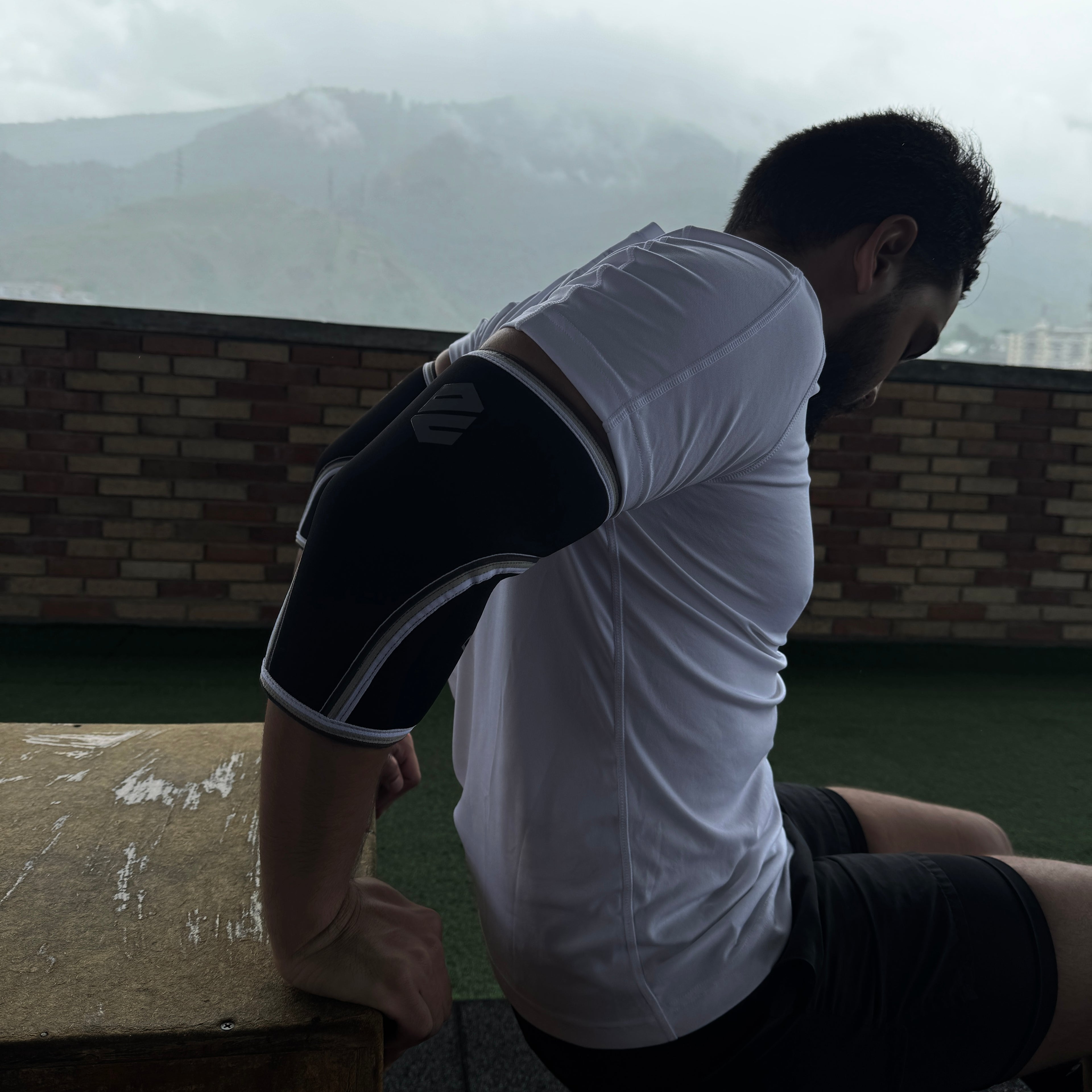 CODERAS NEOPRENO PARA GYM- NEGRO