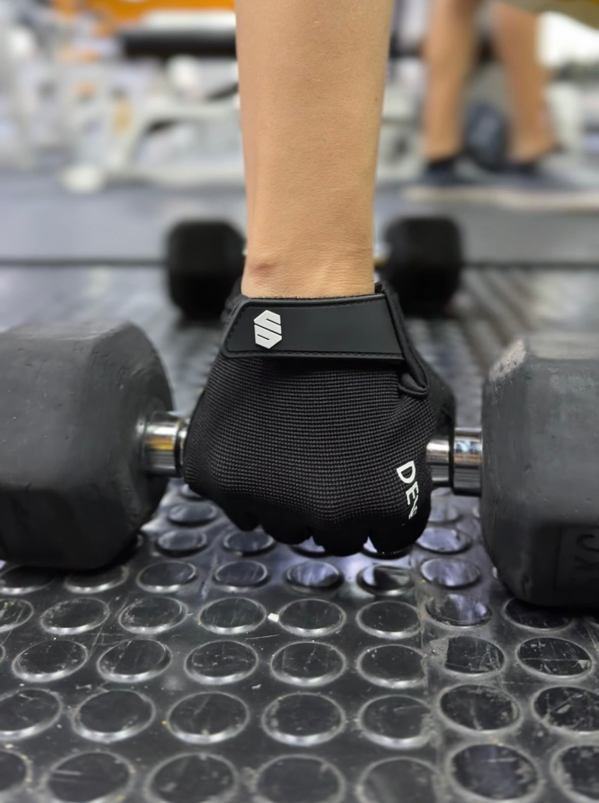 GUANTES DEPORTIVOS PARA EL GYM- ROSA